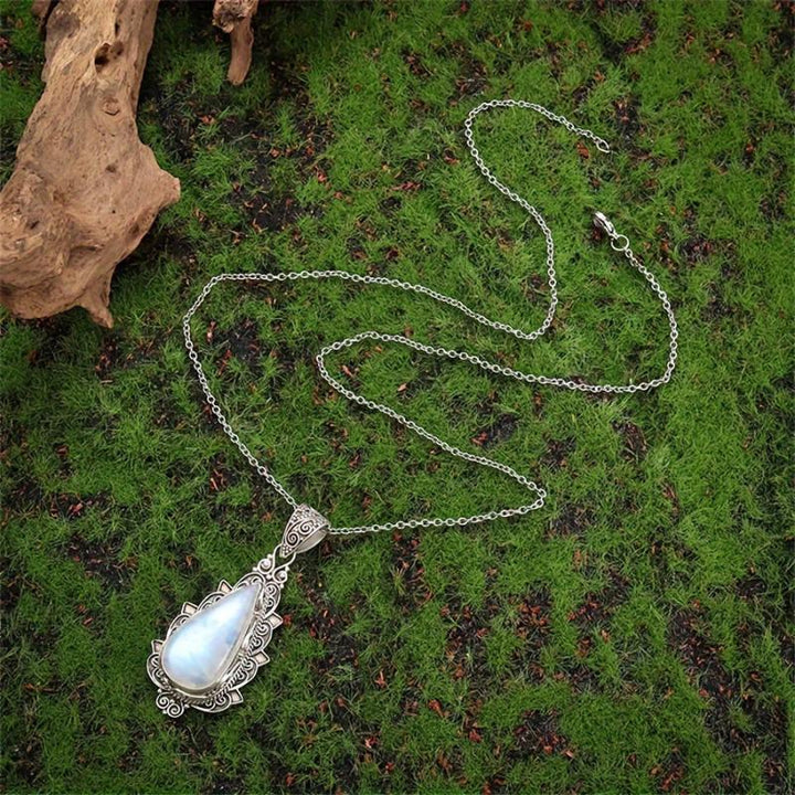 Vintage Moonstone Pendant Necklace