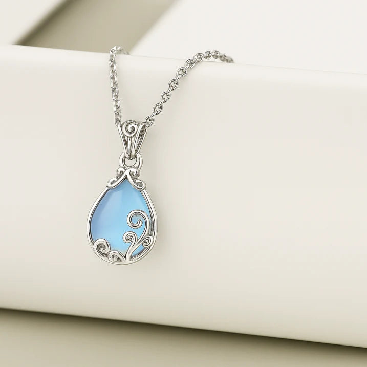 Geraldine Moonstone Necklace
